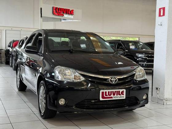 TOYOTA ETIOS 1.5 XLS SEDAN 16V FLEX 4P MANUAL